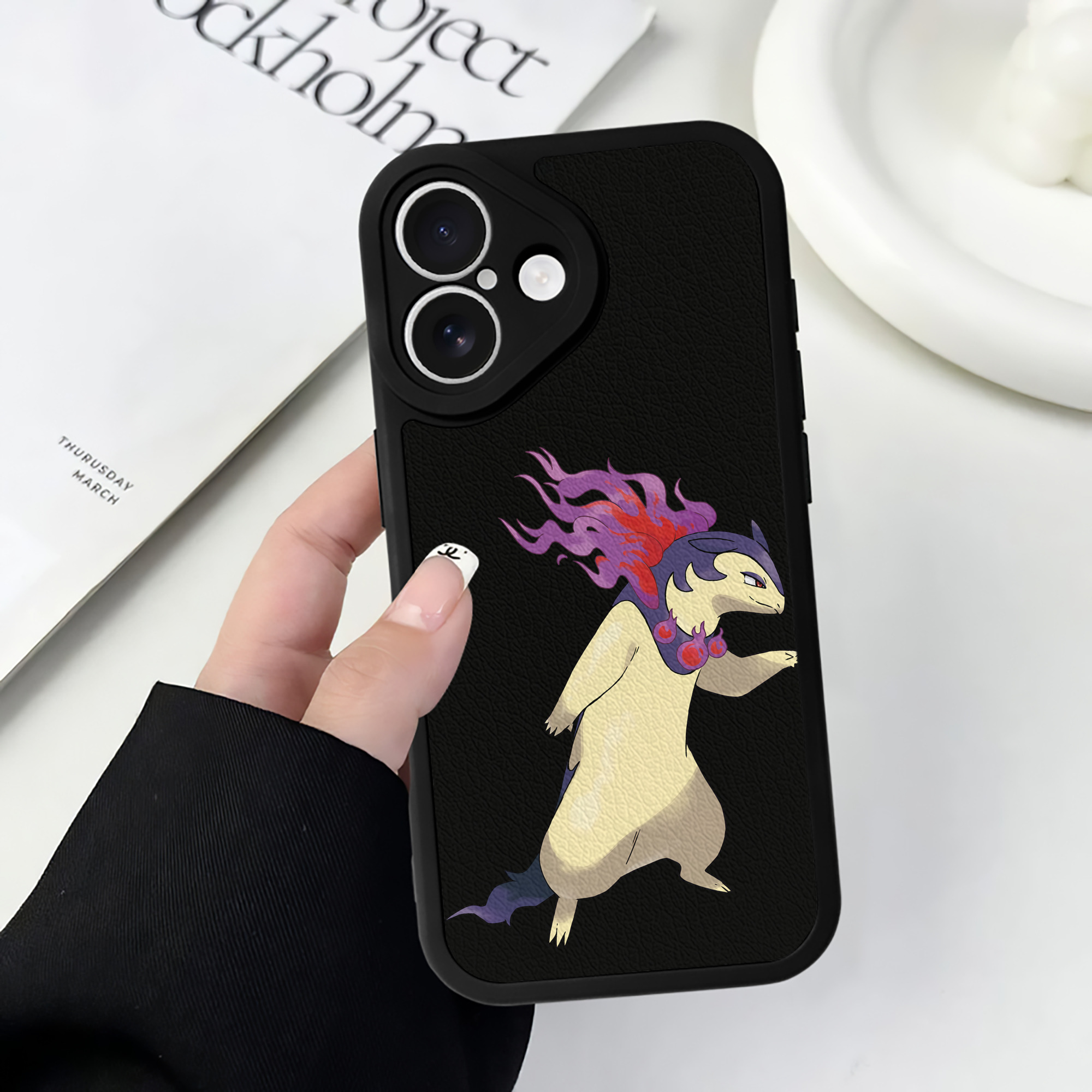 （画像用） ポケットモンスター Pokémon 【iPhone 16シリーズ対応】シリコンスマホケース（レザー調） 材質：シリコン
